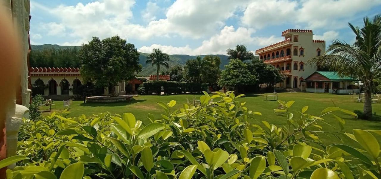 The Country Side Resorts Пушкар Екстериор снимка